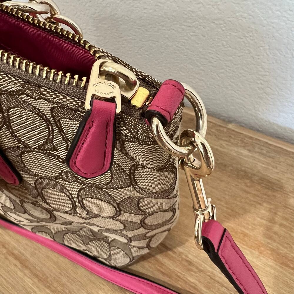 Coach Signature Logo Print Kelsey Bag Purse Canvas Brown Pink Gold Hardware - Picture 6 of 15